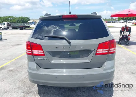 2020 Dodge Journey Se Value z USA, uszkodzony, nr VIN 3C4PDCAB2LT272187